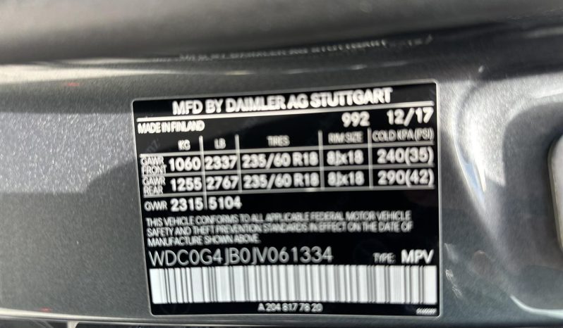 
								Mercedes-Benz glc 300 full									