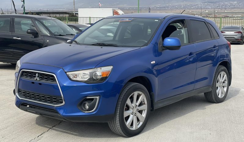 
								Mitsubishi Outlander Sport full									