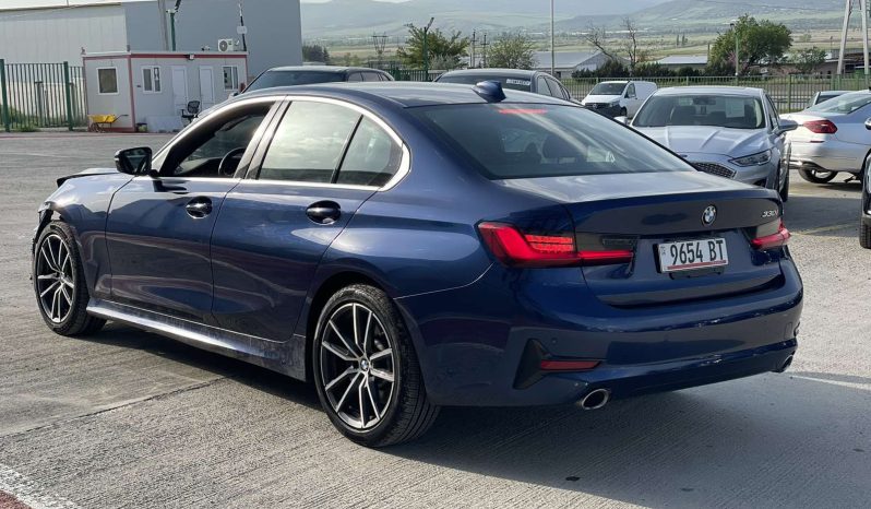 
								BMW 330 full									