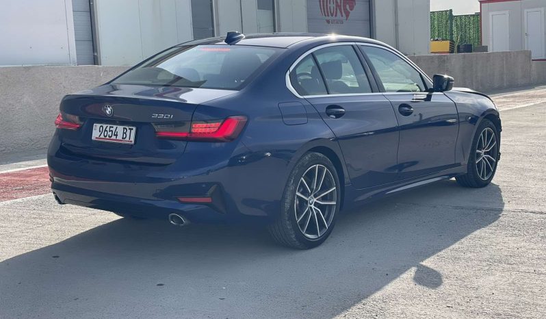 
								BMW 330 full									