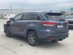 
										Toyota highlandeer full									