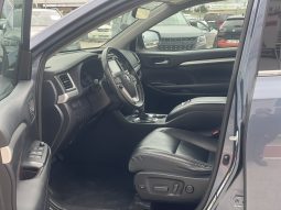 
										Toyota highlandeer full									