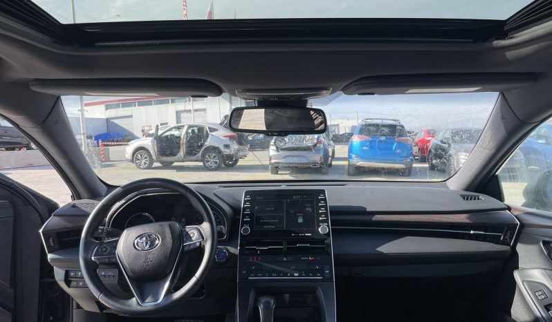 
								Toyota Avalon full									