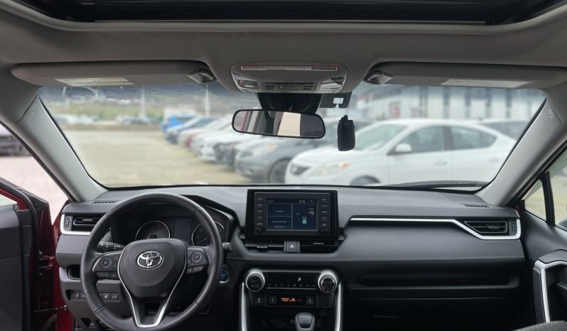 
								Toyota RAV 4 full									