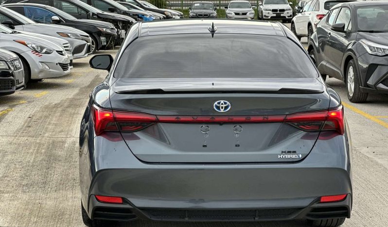 
								Toyota Avalon full									