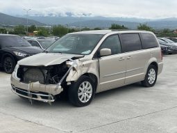 Chrysler Town and country