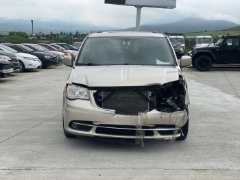 Chrysler Town and country