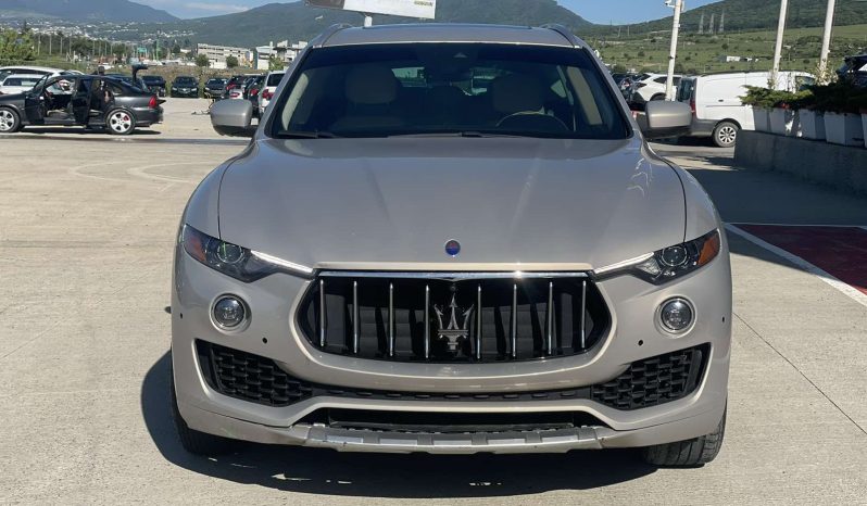 
								MASERATI LEVANTE full									