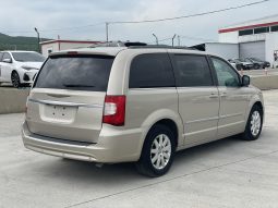 Chrysler Town and country
