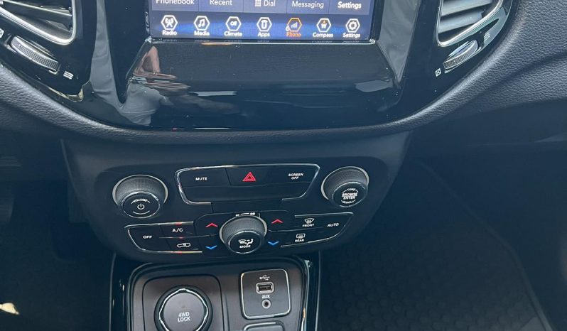 
								JEEP COMPASS full									