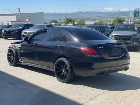MERCEDES-BENZ C300