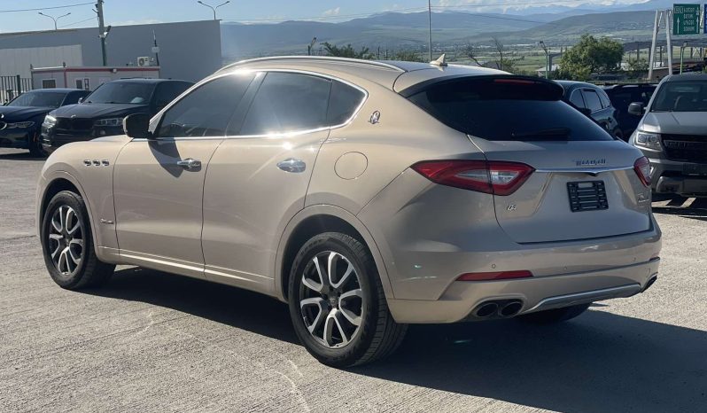 
								MASERATI LEVANTE full									