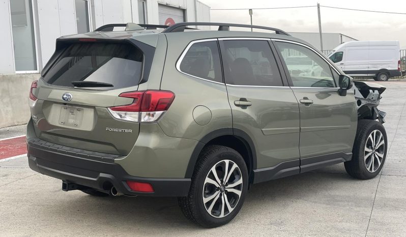 
								Subaru Forester full									