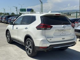 NISSAN ROUGE