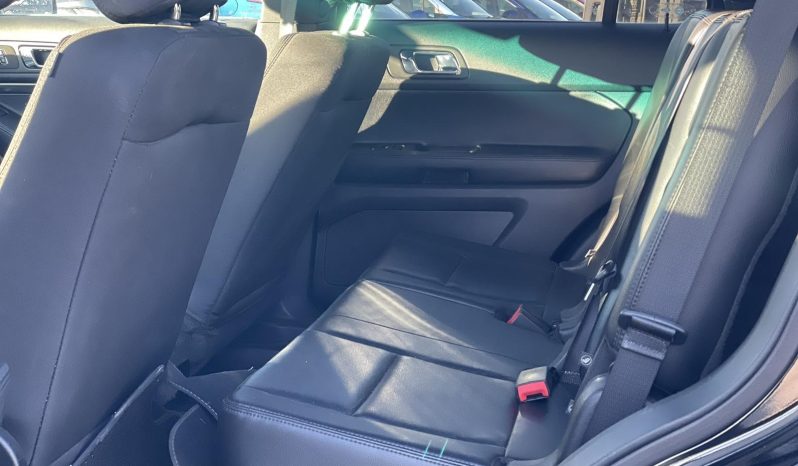 
								Ford Explorer full									