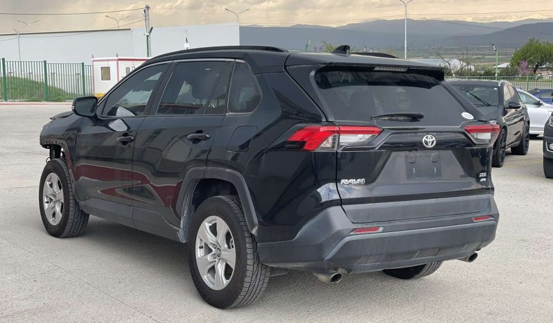 
								Toyota rav-4 full									
