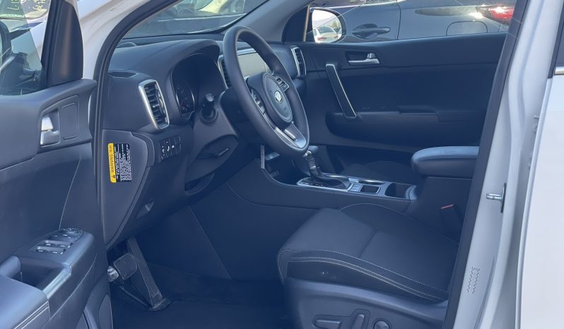 
								kia sportage full									