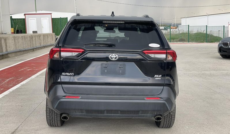 
								Toyota rav-4 full									