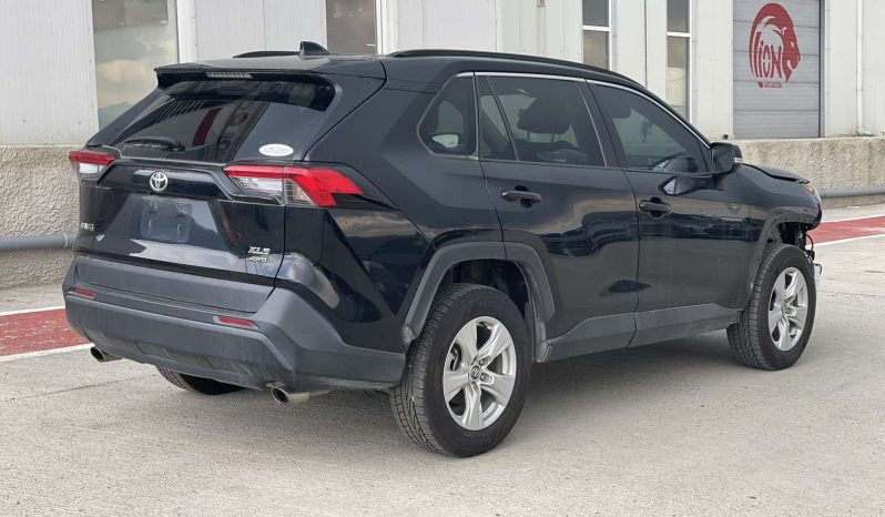 
								Toyota rav-4 full									