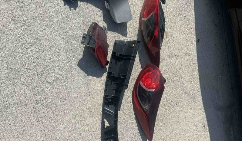 
								MAZDA CX-5 full									