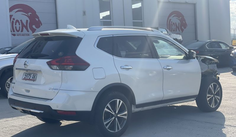 
								NISSAN ROUGE full									