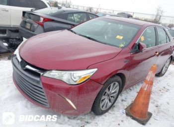 TOYOTA CAMRY