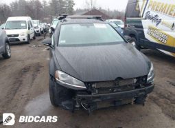 
										VOLKSWAGEN GOLF full									
