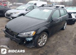 
										VOLKSWAGEN GOLF full									