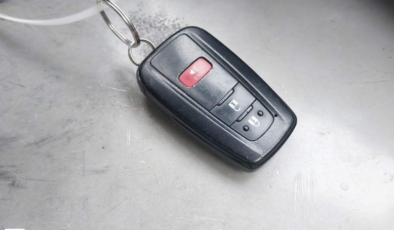 
								TOYOTA PRIUS full									