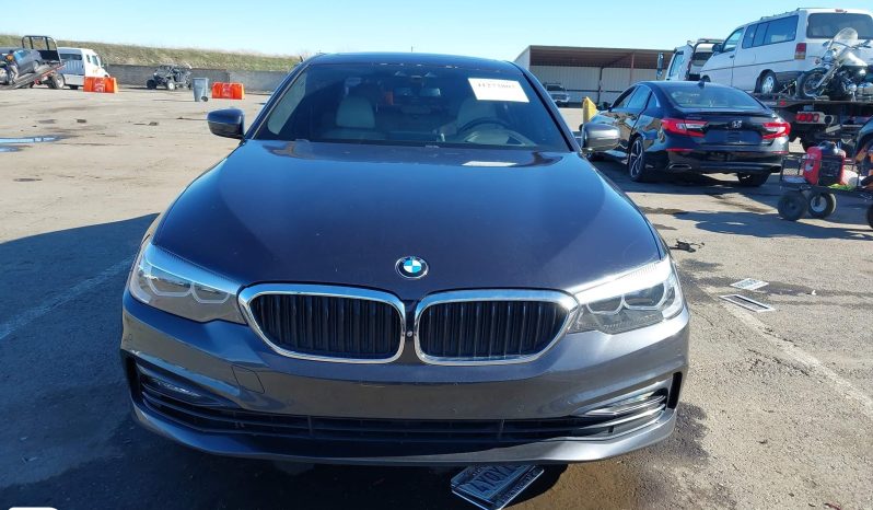 
								BMW 540 full									