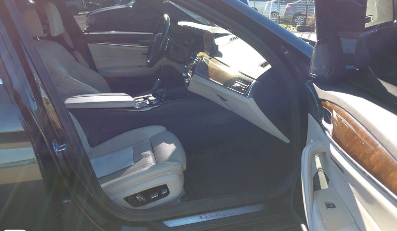 
								BMW 540 full									