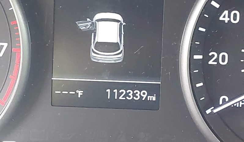 
								HYUNDAI ELANTRA GT full									