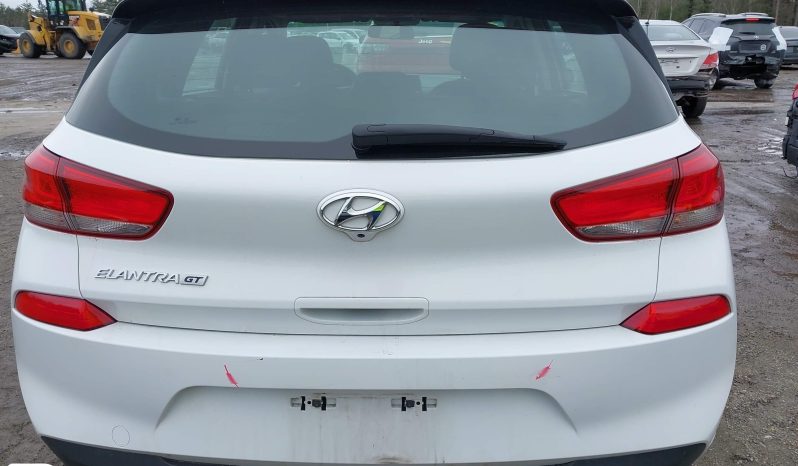 
								HYUNDAI ELANTRA GT full									