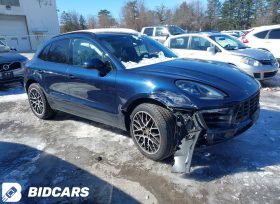 PORSCHE MACAN S