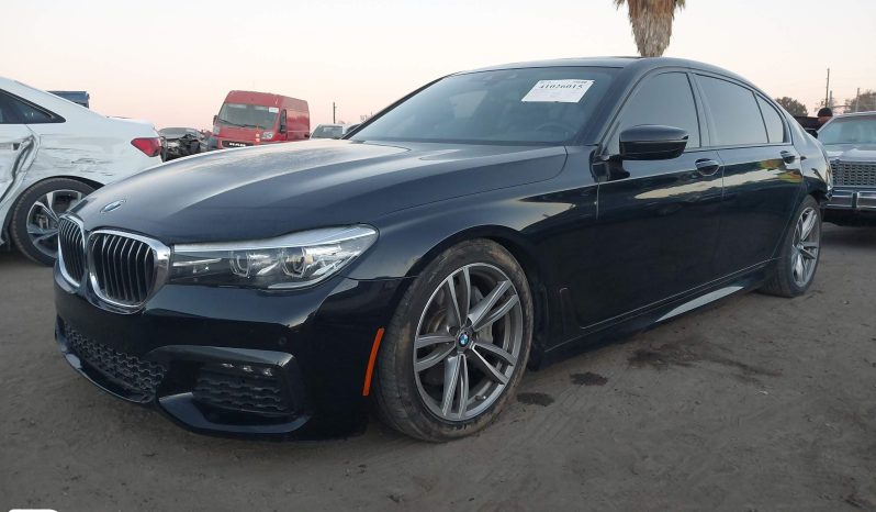 
								BMW 740i full									