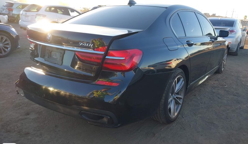 
								BMW 740i full									