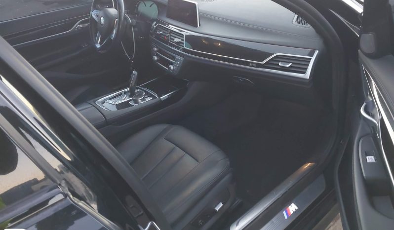 
								BMW 740i full									