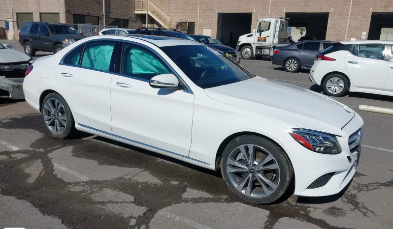 
								MERCEDES-BENZ C300 full									