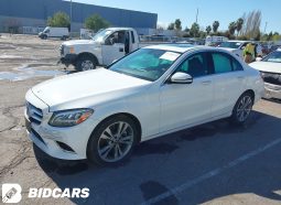 MERCEDES-BENZ C300