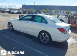 MERCEDES-BENZ C300
