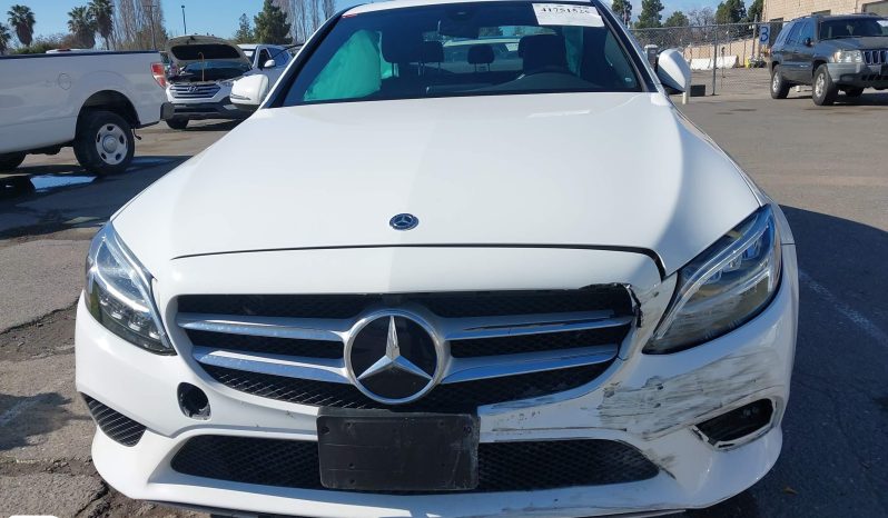 
								MERCEDES-BENZ C300 full									