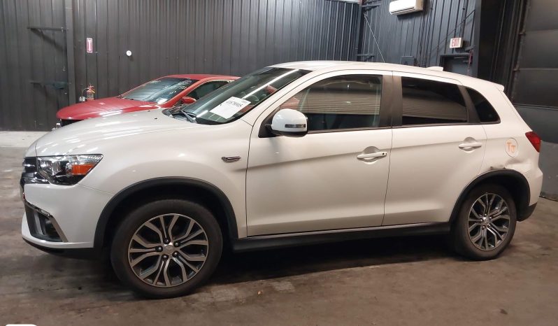 
								MITSUBISHI OUTLANDER SPORT full									