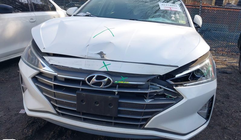 
								HYUNDAI ELANTRA full									