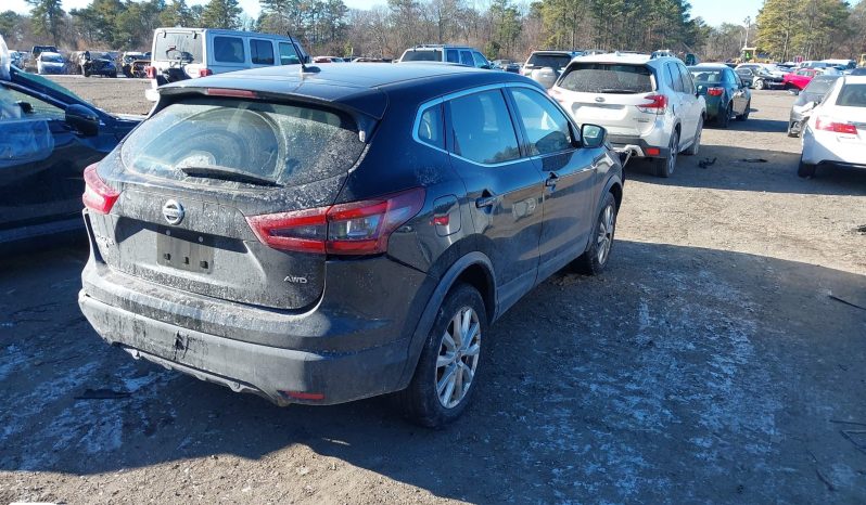 
								NISSAN ROUGE SPORT full									