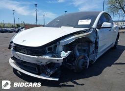 
										TESLA MODEL 3 full									