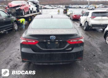 TOYOTA CAMRY