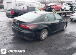 
										TOYOTA CAMRY full									