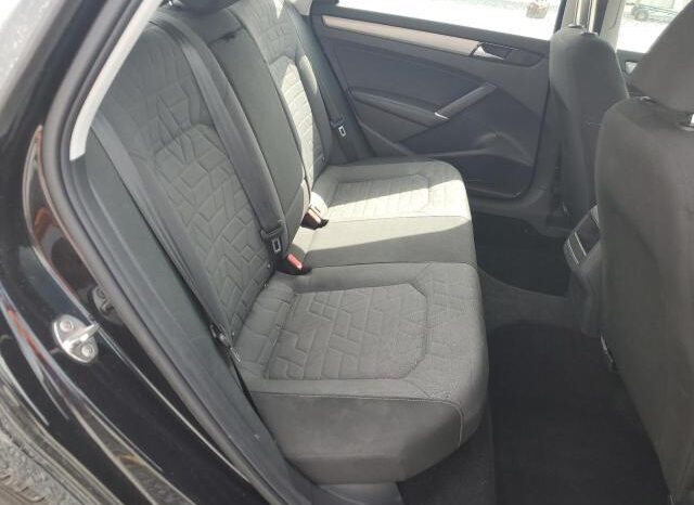 
								VOLKSWAGEN PASSAT full									
