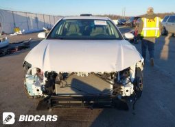
										TOYOTA CAMRY full									