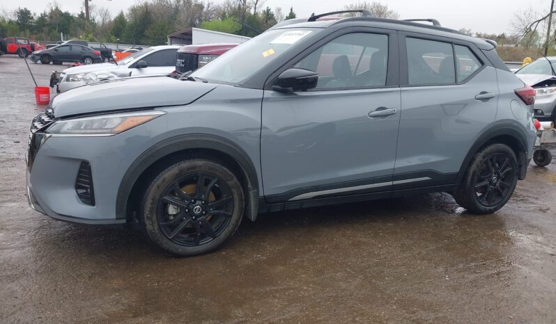 
								NISSAN KICKS full									